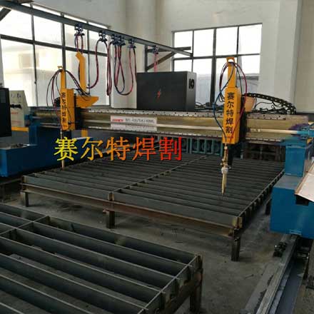 CNC flame cutting machine