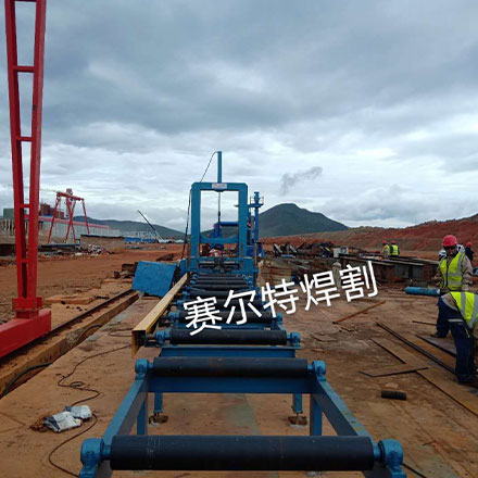 Assembling machine